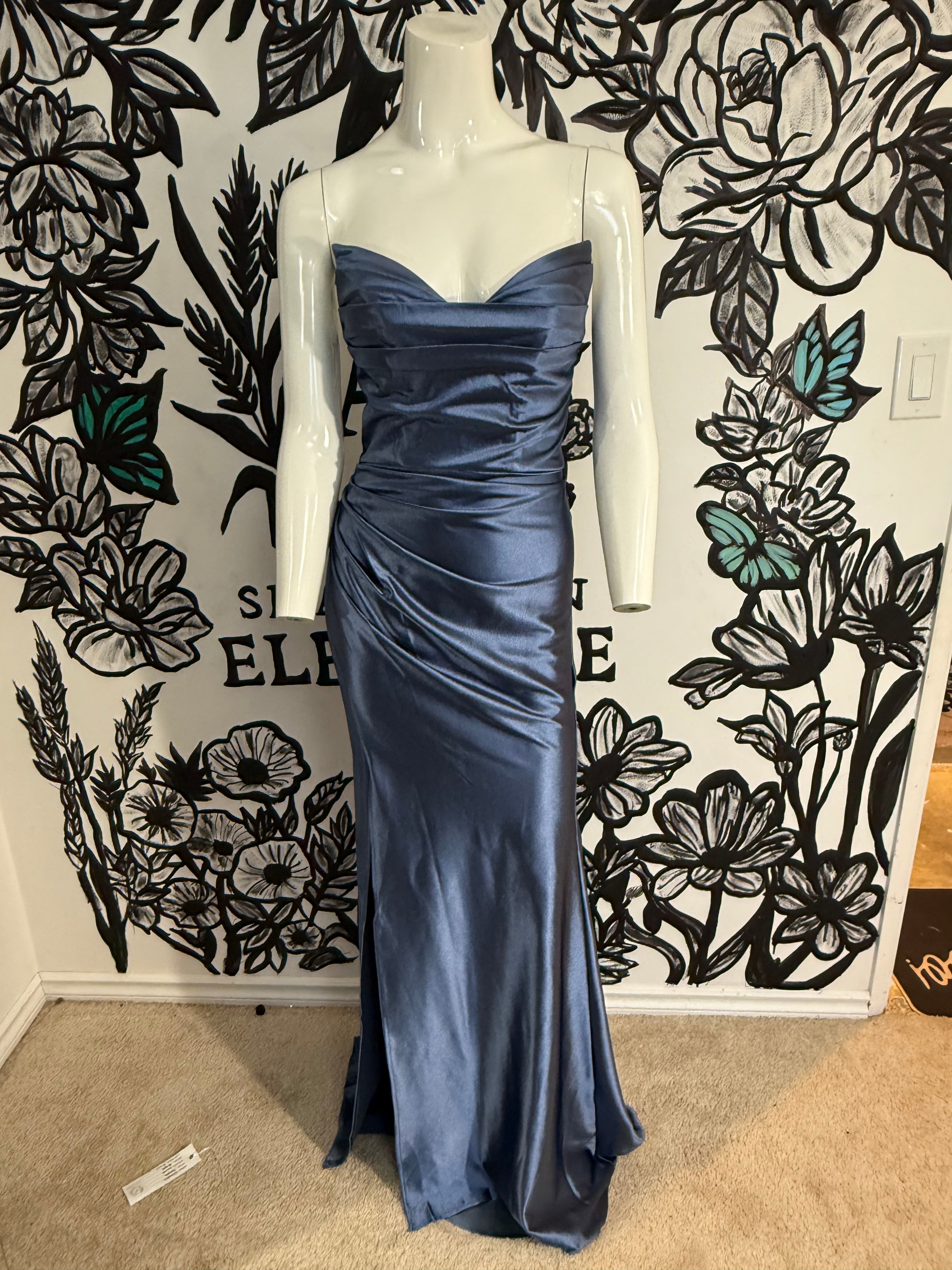 ARIANA Gown Size S