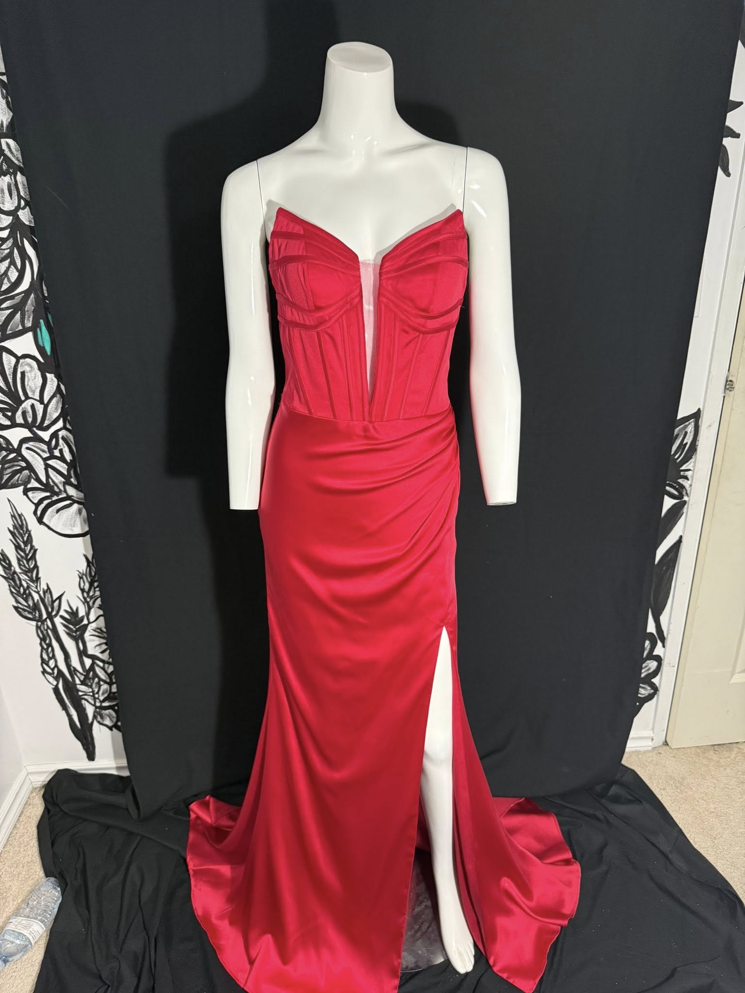 Colours Prom Royal Red 3601 Size: 4