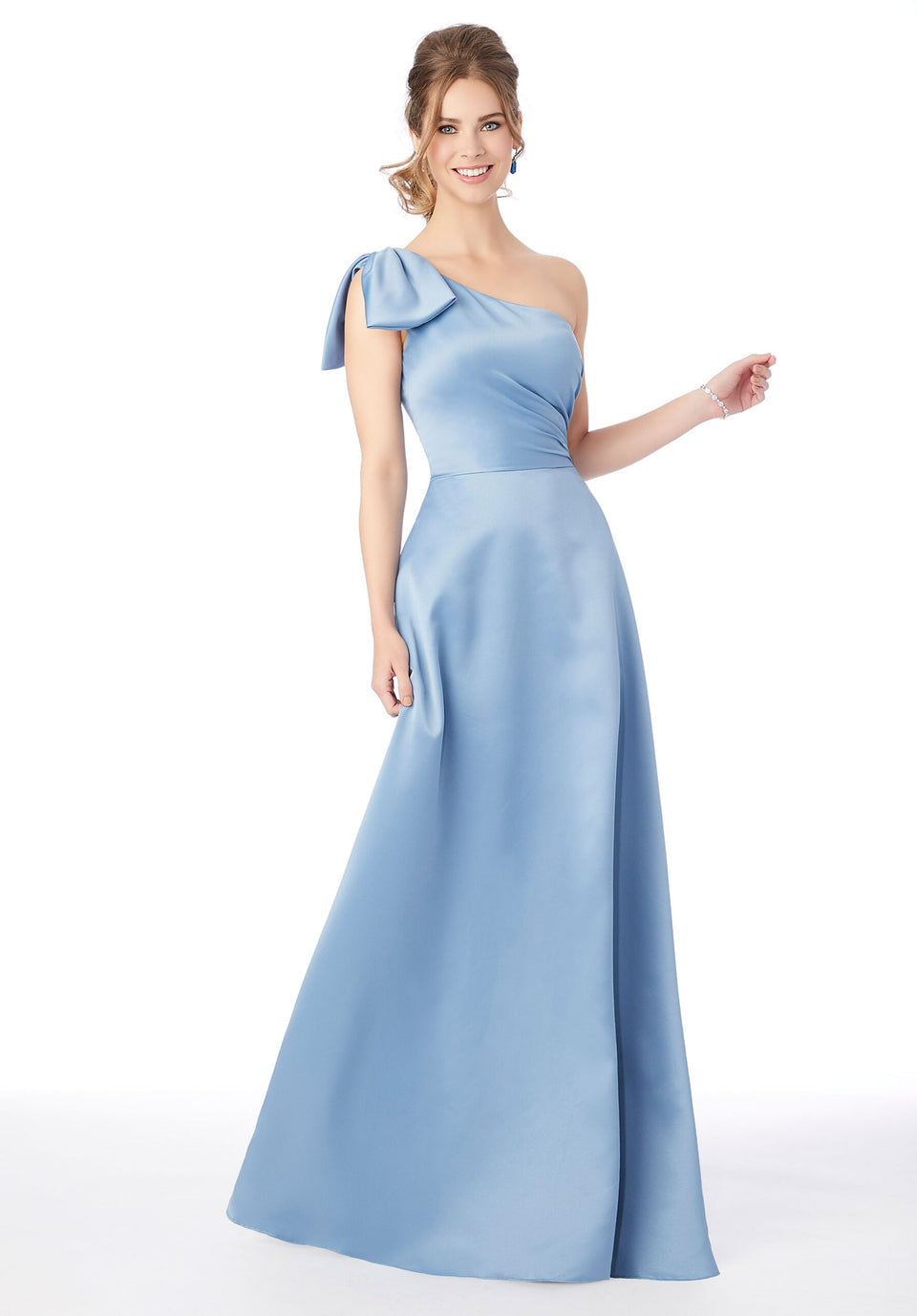 Morilee: 21682 Size: 14