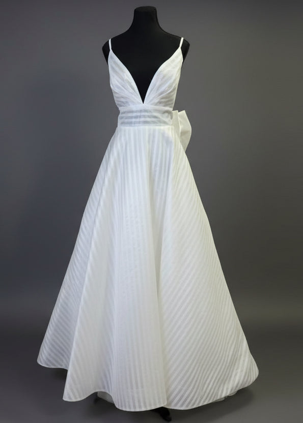 Madison James Bridal by Allure Gemma Size 14