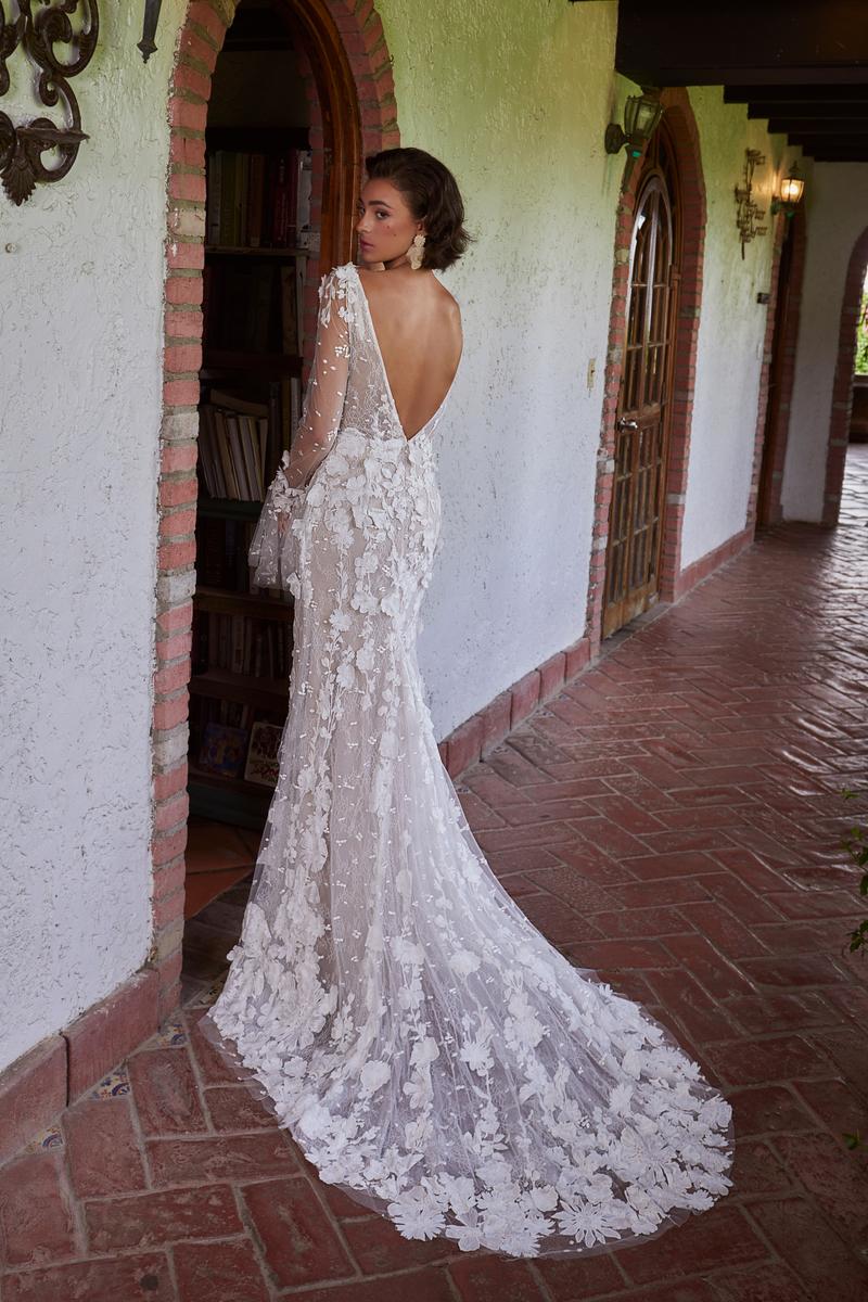 La Perle by Calla Blanche "Brinley" Size 8