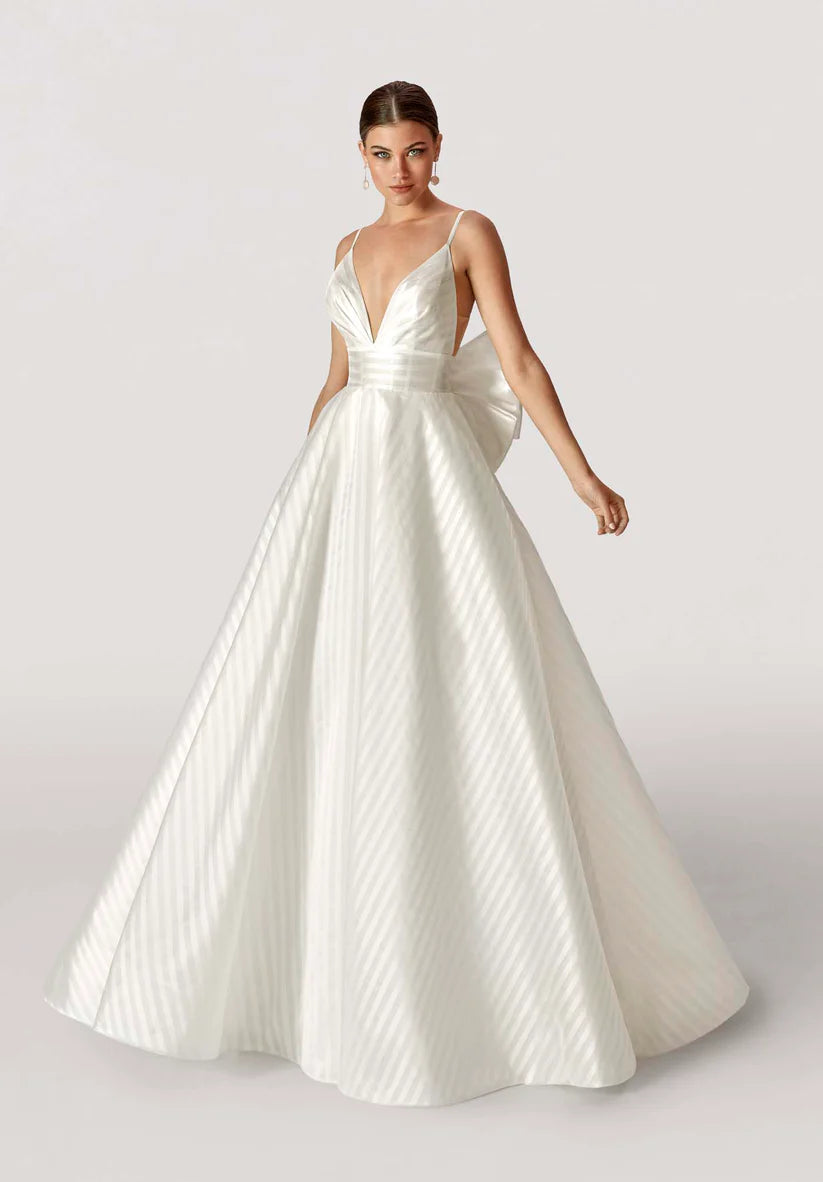 Madison James Bridal by Allure Gemma Size 14