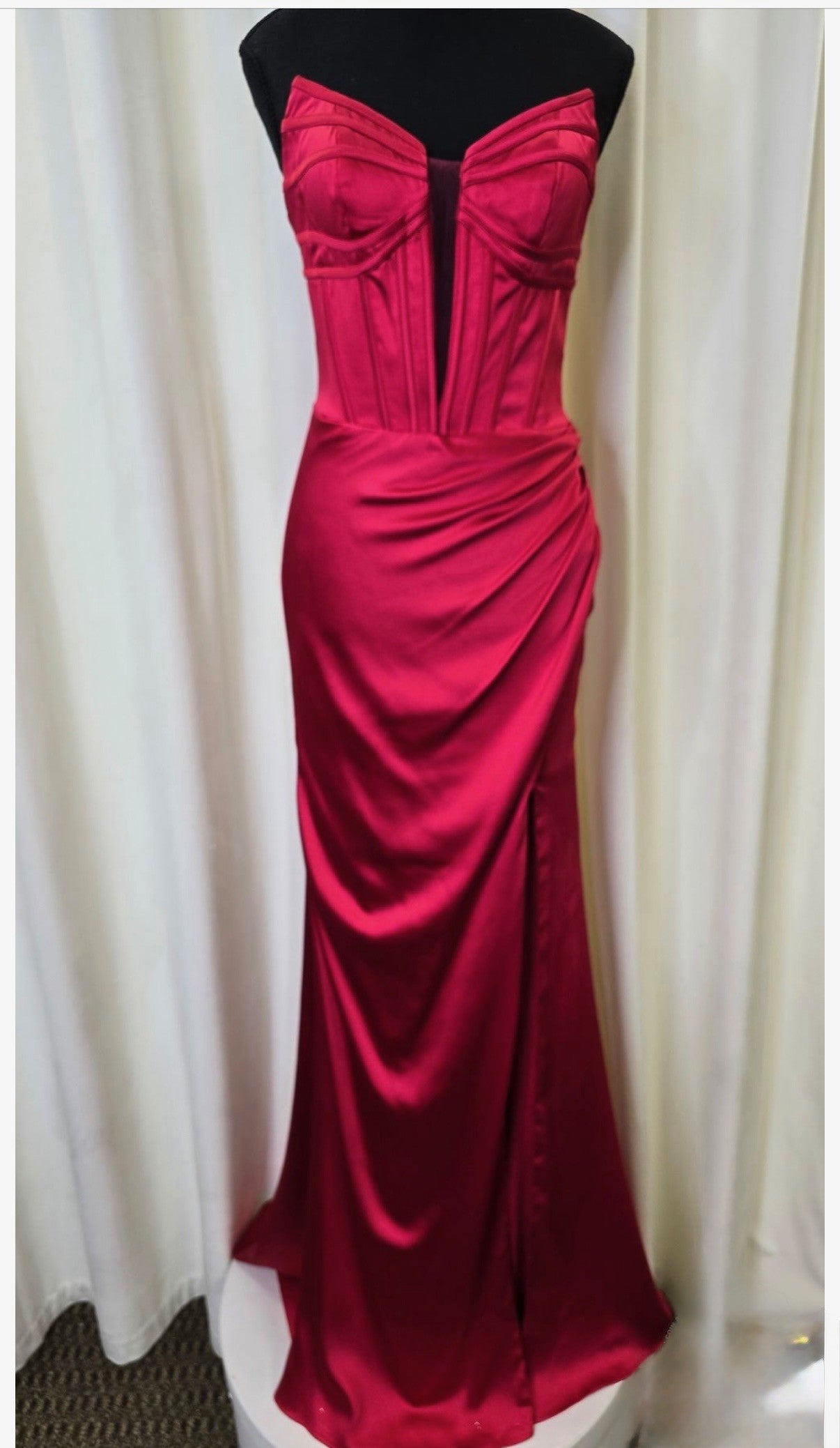Colours Prom Royal Red 3601 Size: 4