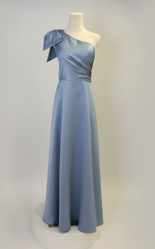 Morilee: 21682 Size: 14