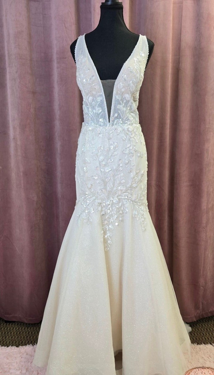 Abella: E151 Size: 16